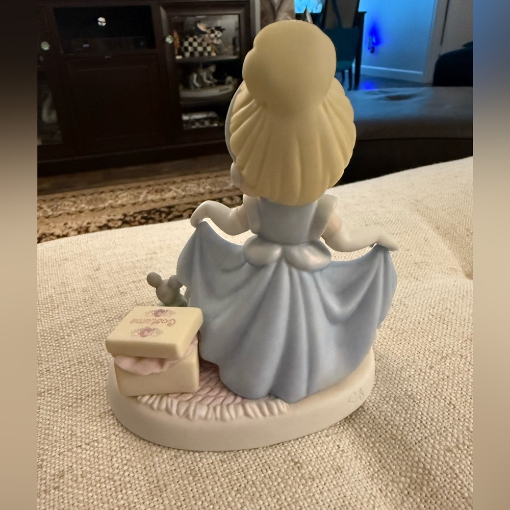 Disney Precious Moments- A Dream Is A Wish Your Heart Makes - Picture 2 of 7